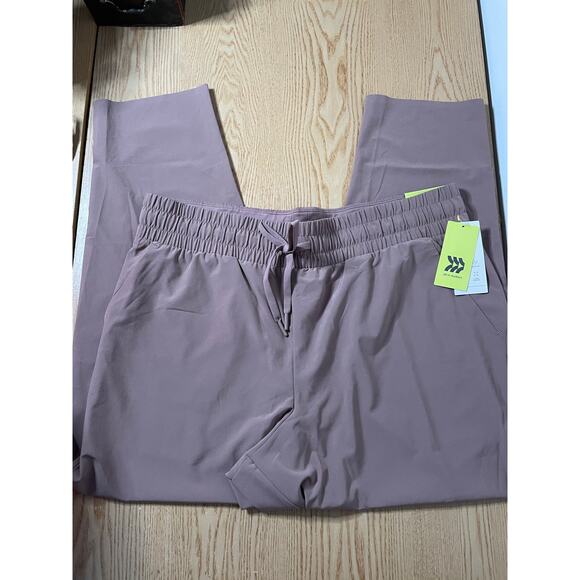 B6 New Womens All in Motion High Rise Woven Tapered Pants Pockets Plum Purple XL - Picture 1 of 4